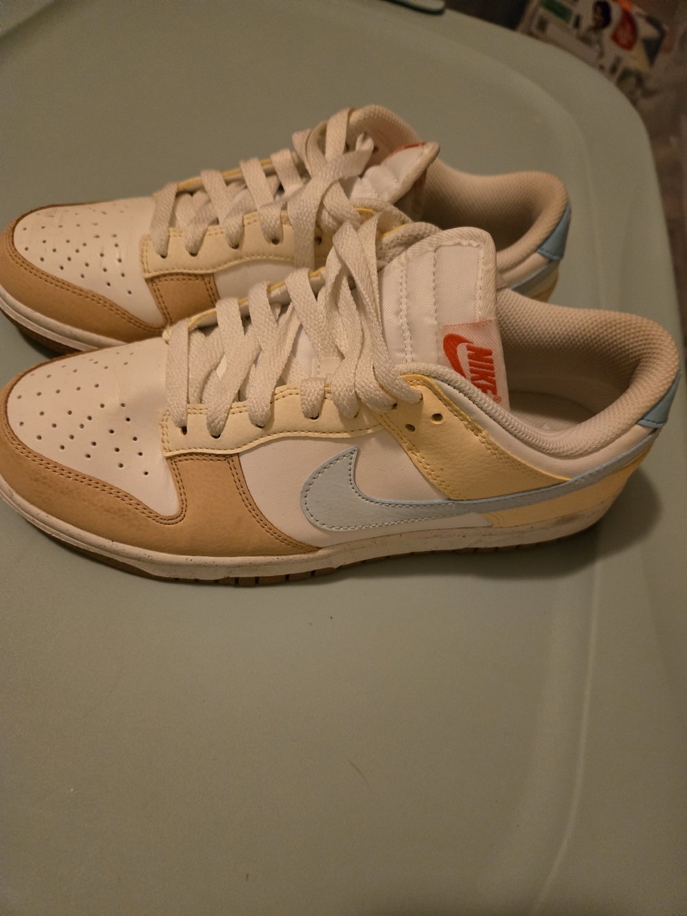 Nike Women. Cream, Light Blue & Tan. Size 9.